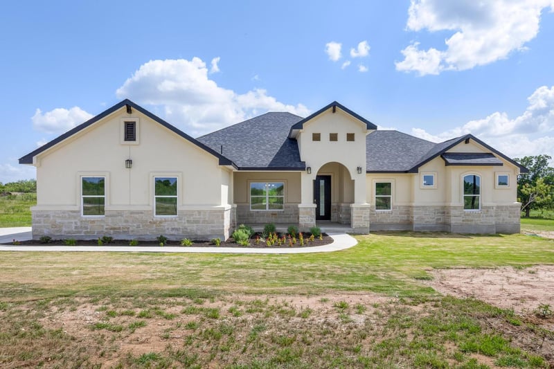 1136 Country Road 484 RD, Elgin, TX 78621