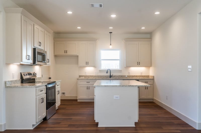315 String Prairie Way, Smithville, TX 78957