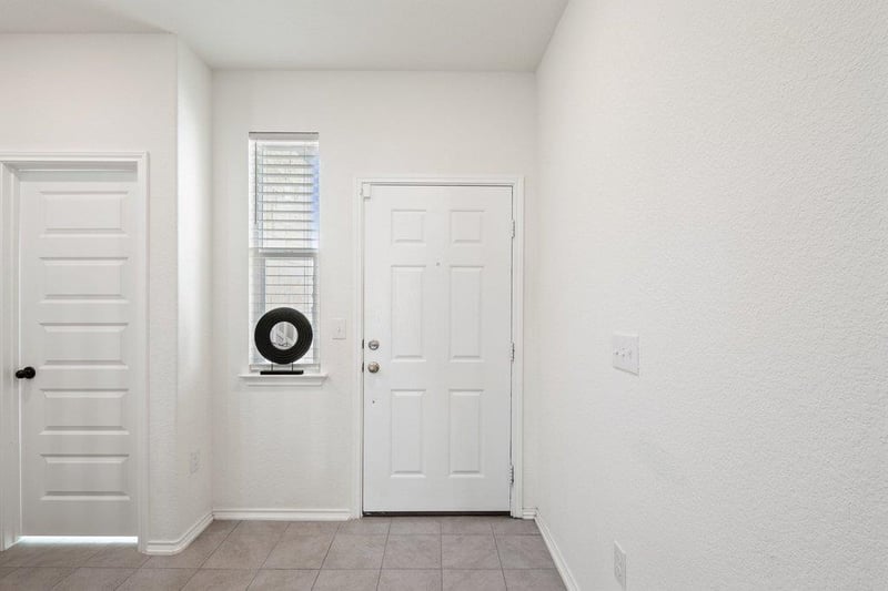 218 Summit DR, Lockhart, TX 78644