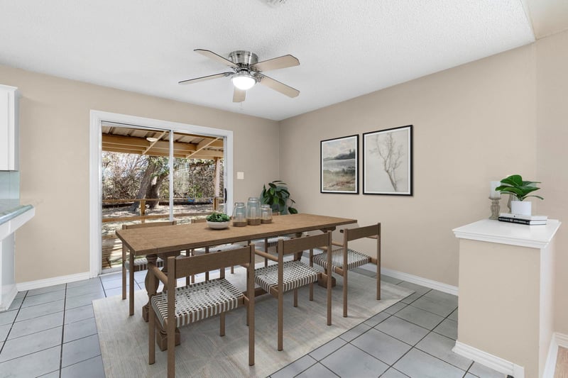 500 Grand Prairie CIR, Dripping Springs, TX 78620