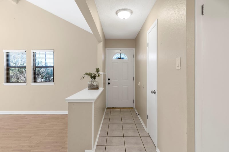 500 Grand Prairie CIR, Dripping Springs, TX 78620
