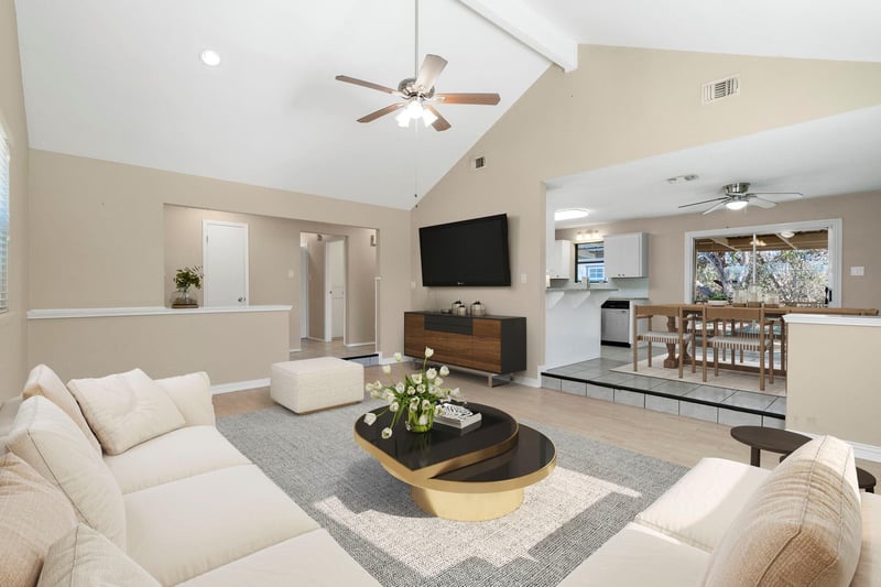 500 Grand Prairie CIR, Dripping Springs, TX 78620