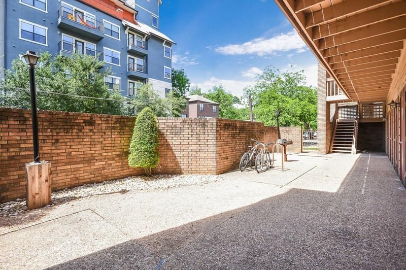 2210 Pearl ST #304, Austin, TX 78705