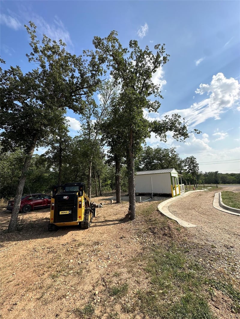 10096 Us Highway 183 Hw, Lockhart, TX 78644