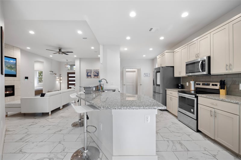 21513 Santa Carlo Ave, Lago Vista, TX 78645