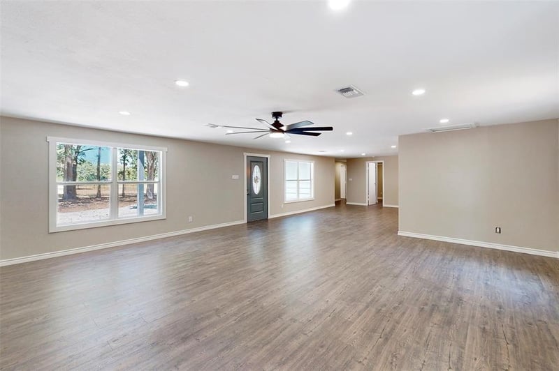 333 Northwood CIR, Rockdale, TX 76567