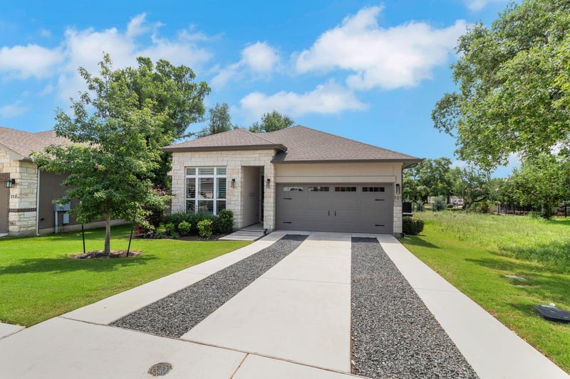 121 Monterey Oak TRL, Georgetown, TX 78628