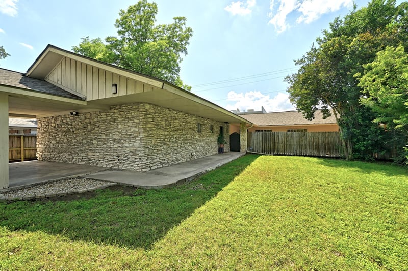 8204 Exmoor DR, Austin, TX 78757
