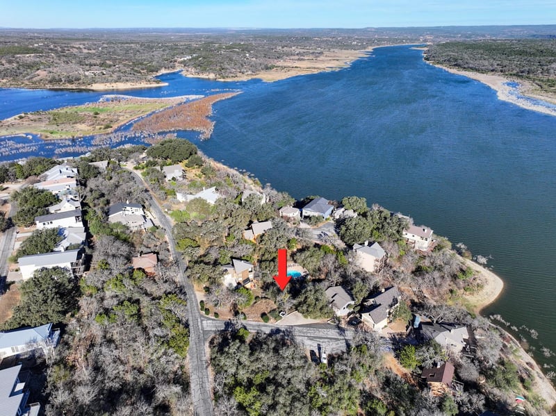 103 Center Cove Ii, Spicewood, TX 78669