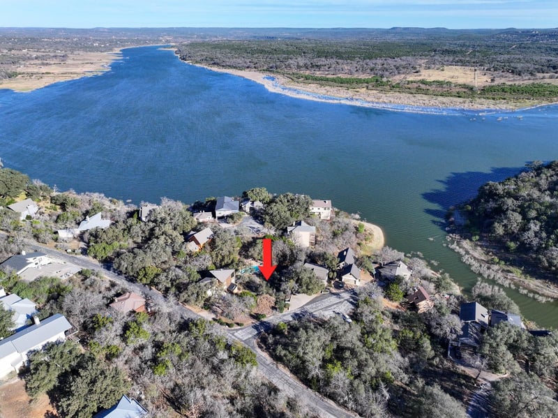 103 Center Cove Ii, Spicewood, TX 78669