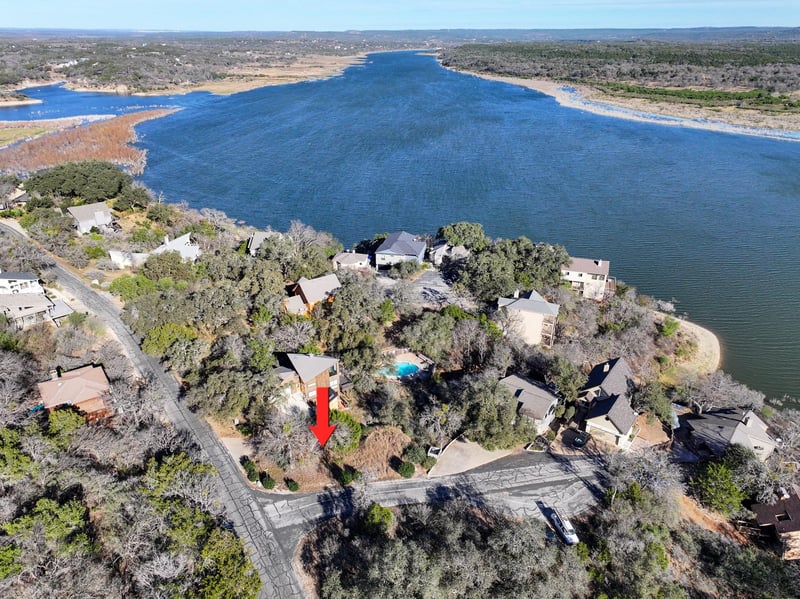102 Coventry Coventry RD, Spicewood, TX 78669