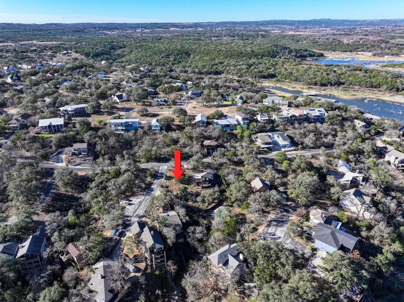 102 Coventry Coventry RD, Spicewood, TX 78669