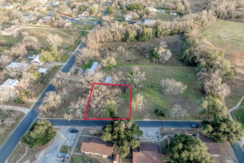 Lot 2 Alamo ST, Elgin, TX 78621