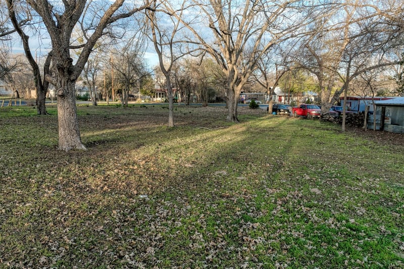Lot 2 Alamo ST, Elgin, TX 78621