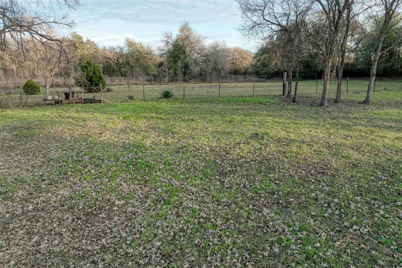 Lot 3 Alamo ST, Elgin, TX 78621