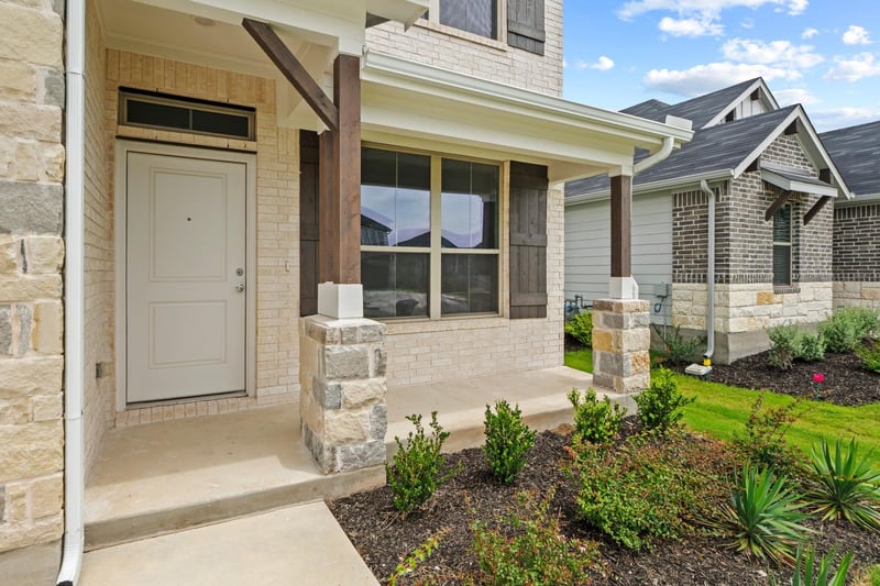 103 Mandeville DR, Hutto, TX 78634