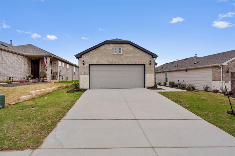 310 Livewater LN, Georgetown, TX 78633