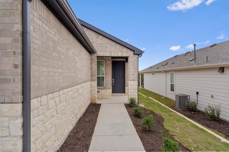 310 Livewater LN, Georgetown, TX 78633