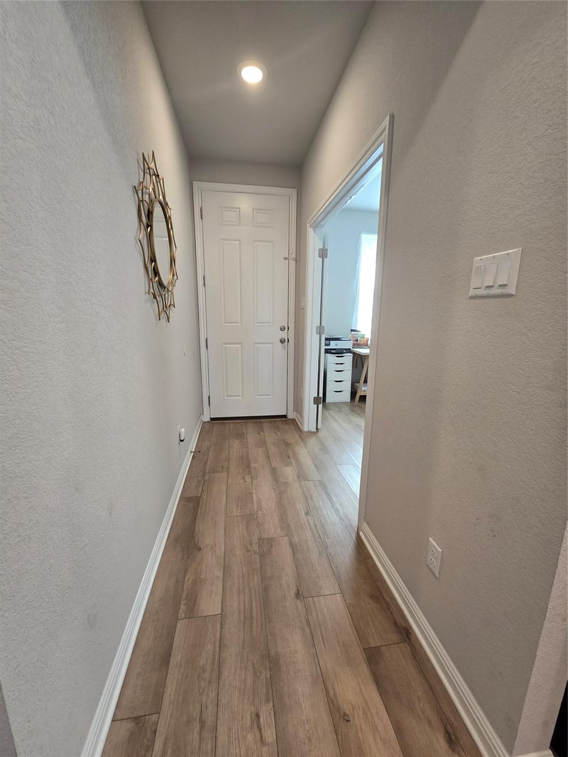 727 Gray Fox Loop, Hutto, TX 78634