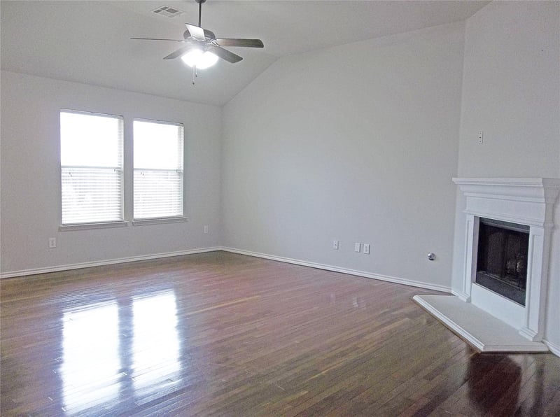 110 Fossil TRL, Leander, TX 78641