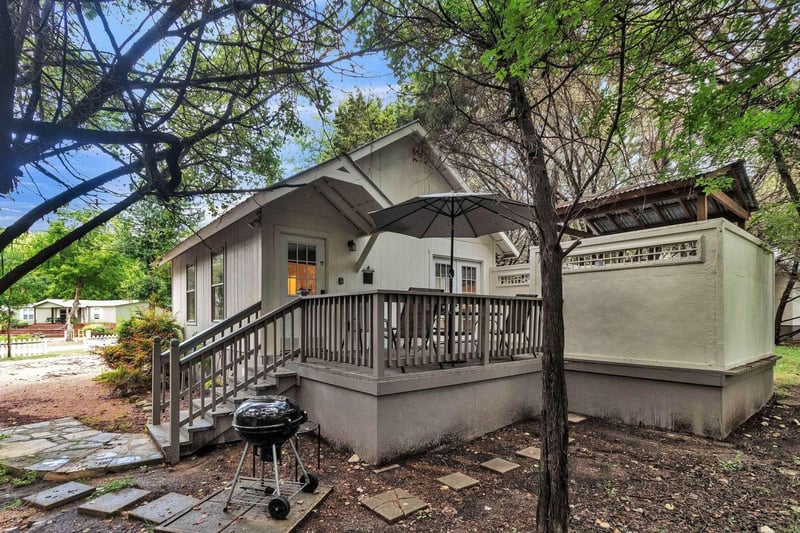 104 Scudder LN #X, Wimberley, TX 78676