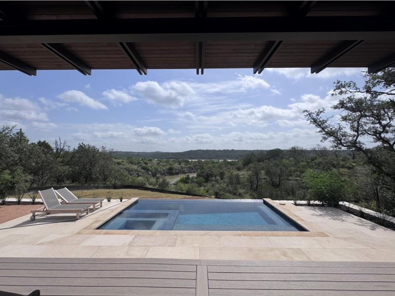 105 Daybreak Ln, Spicewood, TX 78669
