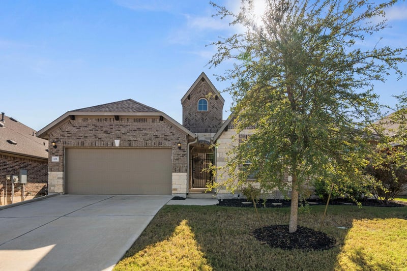 105 Highfield ST, Hutto, TX 78634