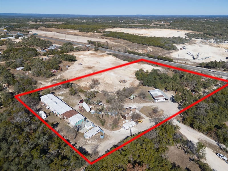 196 Southern DR, Johnson City, TX 78636