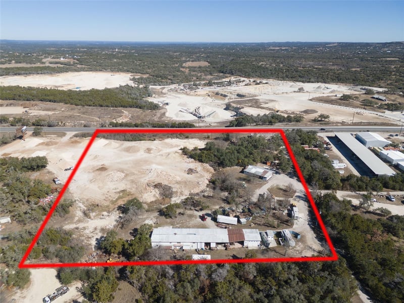 196 Southern DR, Johnson City, TX 78636