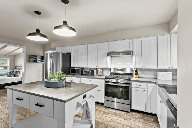 200 Creek RD, Dripping Springs, TX 78620