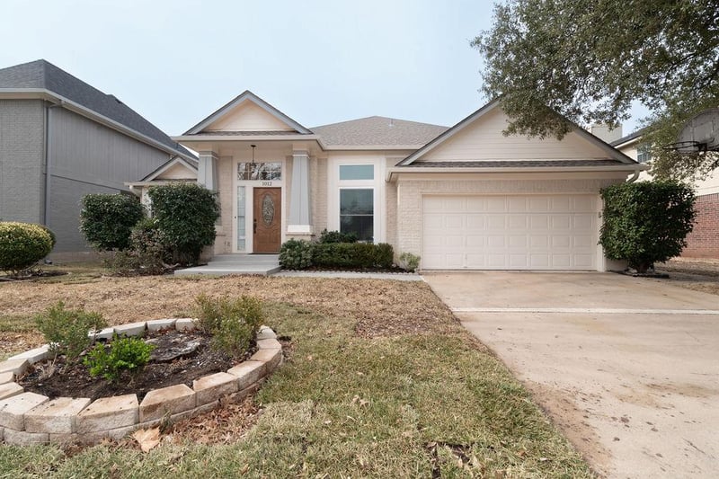 1012 Parrot TRL, Round Rock, TX 78681