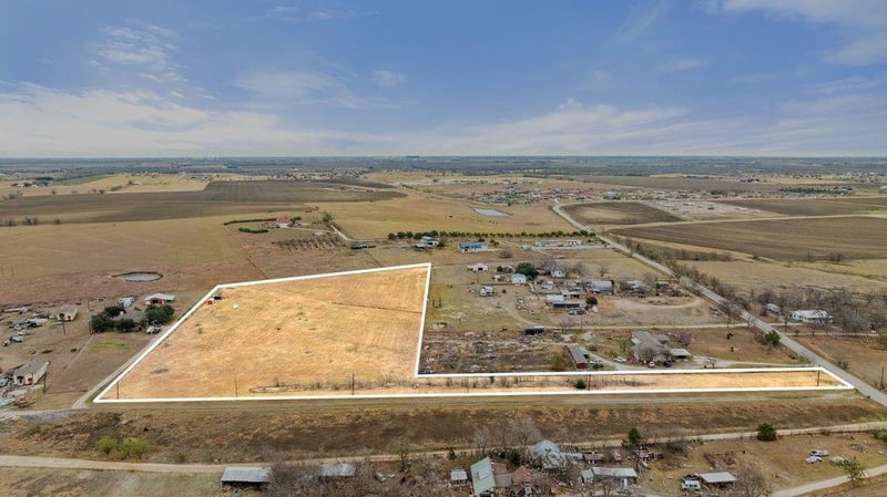 20646 Cameron RD, Coupland, TX 78615