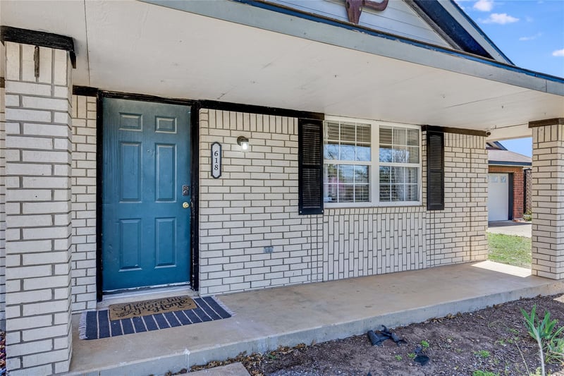 618 Bent Wood DR, Leander, TX 78641