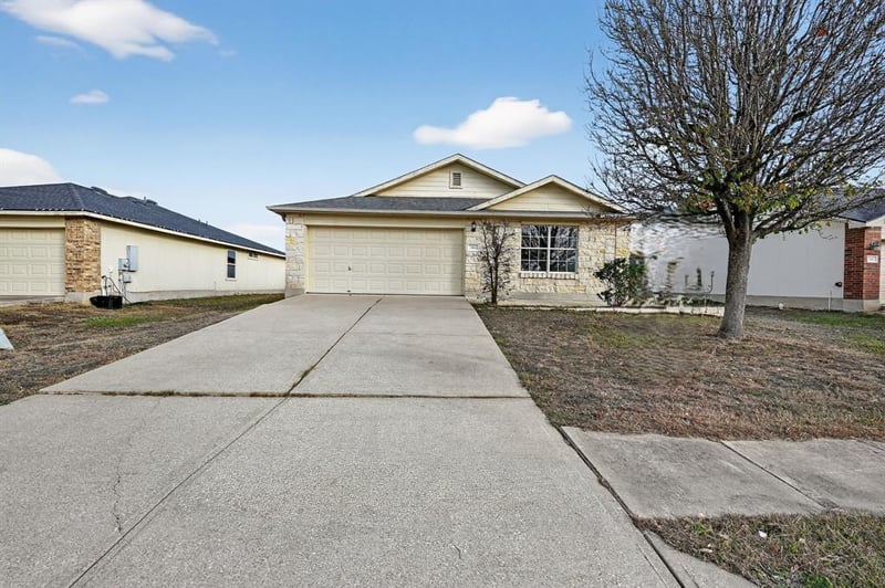 316 Flinn ST, Hutto, TX 78634
