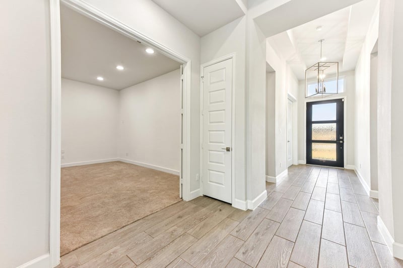 163 Kellogg LN, Bastrop, TX 78602