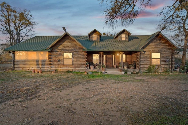 1843 Fm 969 , Elgin, TX 78621