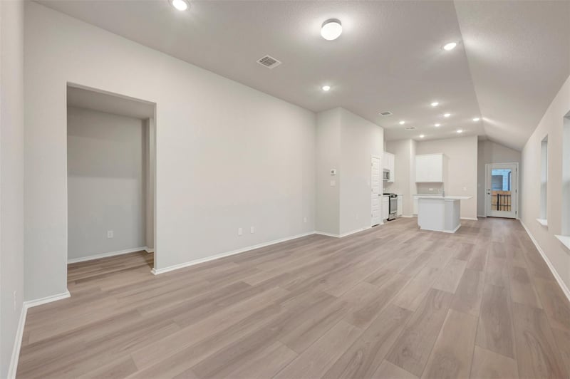 118 Big Banyan DR, Dripping Springs, TX 78620