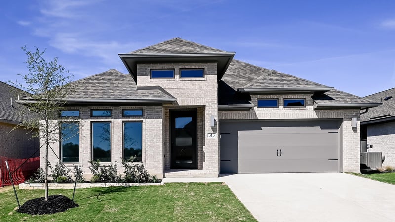 313 Foxfire CV, Lockhart, TX 78644