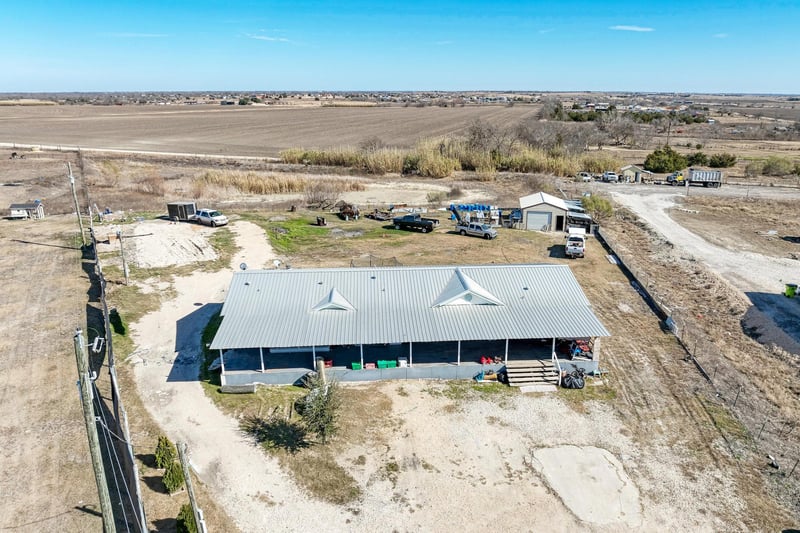 20113 Maynard CT, Coupland, TX 78615