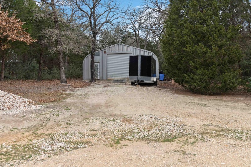 581 Highway 95 Hw, Elgin, TX 78621