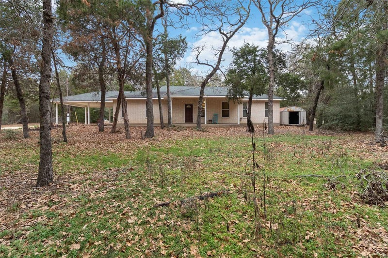 581 Highway 95 Hw, Elgin, TX 78621