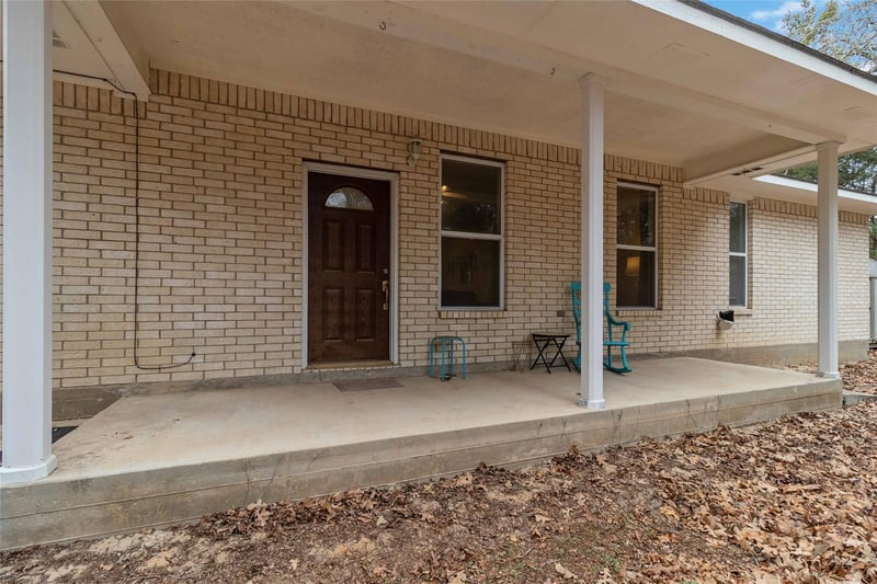 581 Highway 95 Hw, Elgin, TX 78621