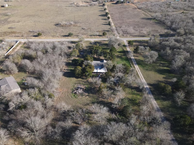 221 Lower Elgin RD, Elgin, TX 78621