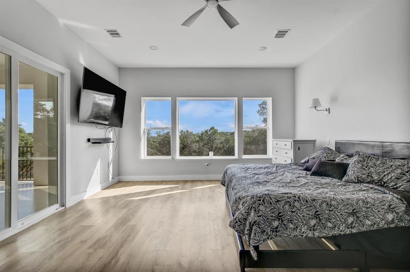 7605 Lantern View DR, Jonestown, TX 78645