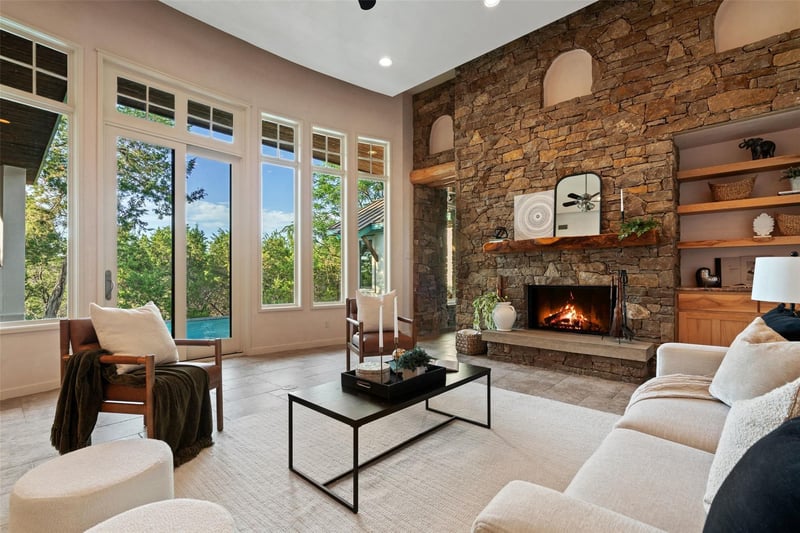 125 Clubhouse DR, Lakeway, TX 78734