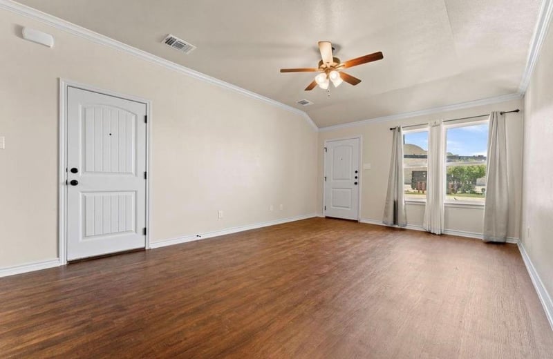 113 Calvin Smith LN, Jarrell, TX 76537