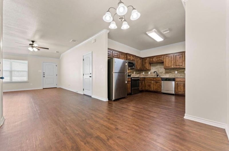 113 Calvin Smith LN, Jarrell, TX 76537