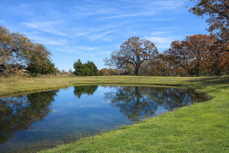 7031 Red Rock RD, Franklin, TX 77856
