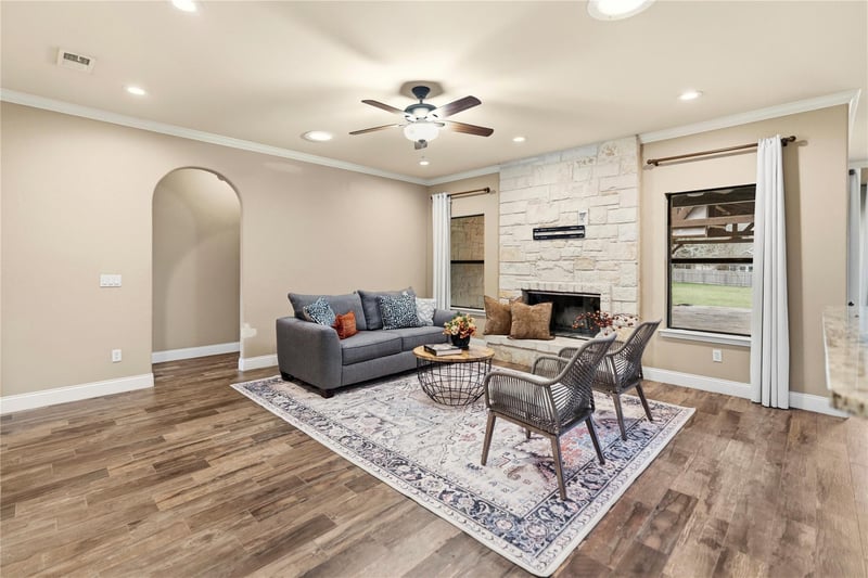 801 Mountain Crest DR, Wimberley, TX 78676