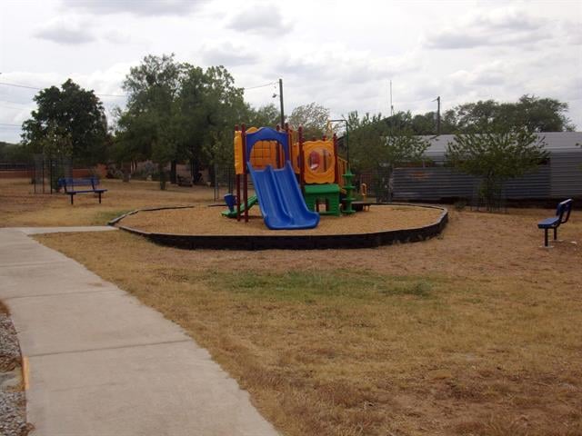 Lot 140 Pine Ln, Cottonwood Shores, TX 78657